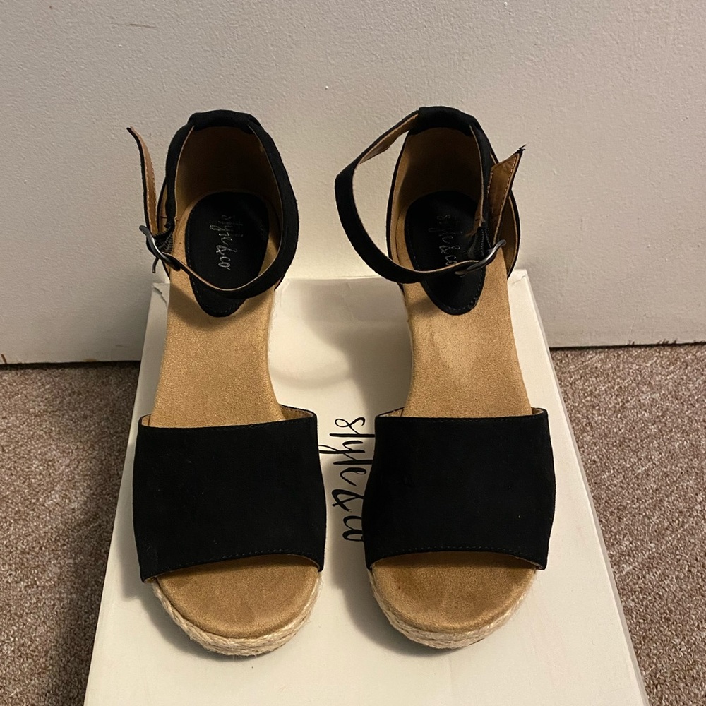 style and co seleeney wedge